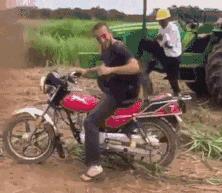 搞笑圖片大全笑死人經(jīng)典（35張笑死人不償命的圖片）(32)