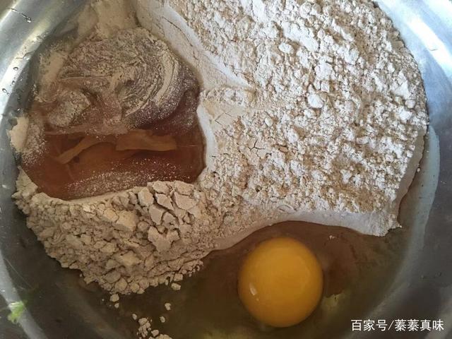 圣誕節(jié)送什么好吃的零食給孩子（圣誕節(jié)好吃又簡單的小零食）(2)