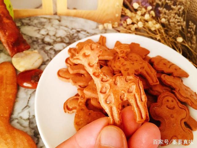 圣誕節(jié)送什么好吃的零食給孩子（圣誕節(jié)好吃又簡單的小零食）(10)