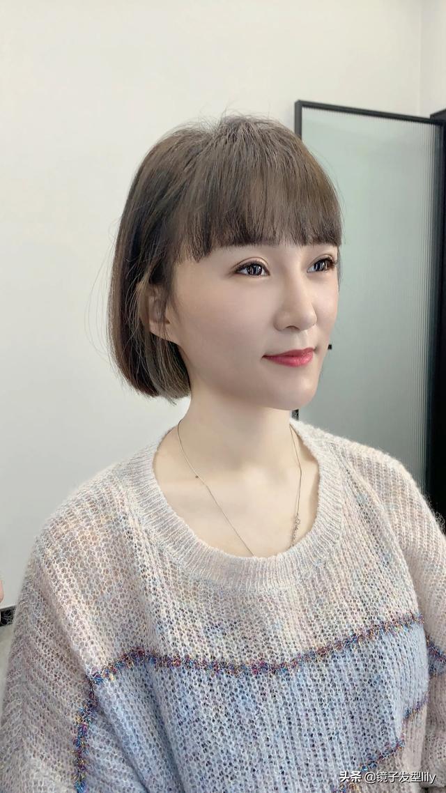 波波頭卷發(fā)短發(fā)發(fā)型圖片（最洋氣最年輕的短發(fā)波波頭發(fā)型）(12)