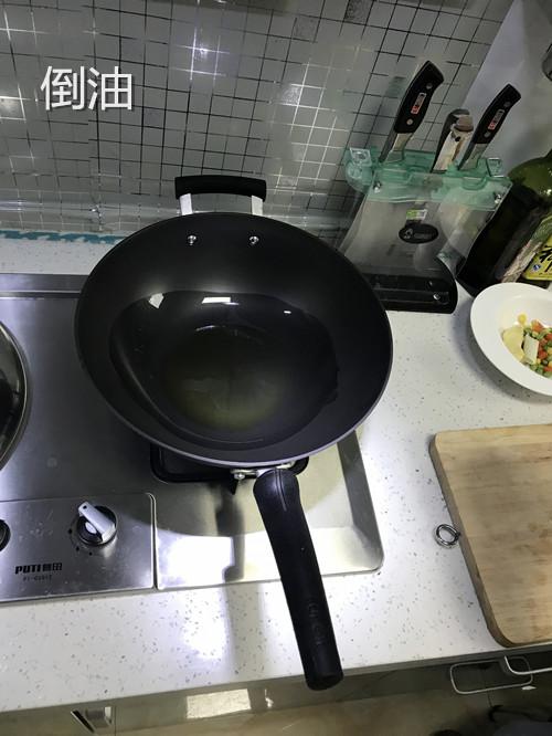 蘇泊爾炒鍋哪款好用（蘇泊爾臻鐵真不銹鑄鐵炒鍋評(píng)測）(7)