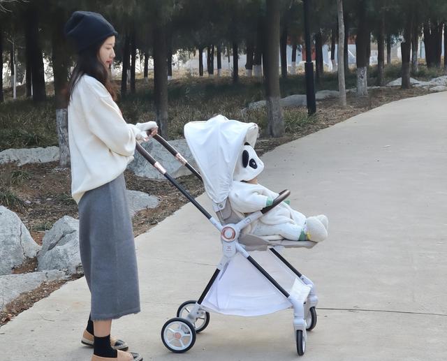 嬰兒推車買哪種最實用（新生兒用什么嬰兒車好）(3)