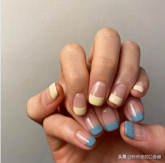 美甲彩繪圖片大全簡單（20款氣質(zhì)百搭又耐看的美甲造型推薦）(17)