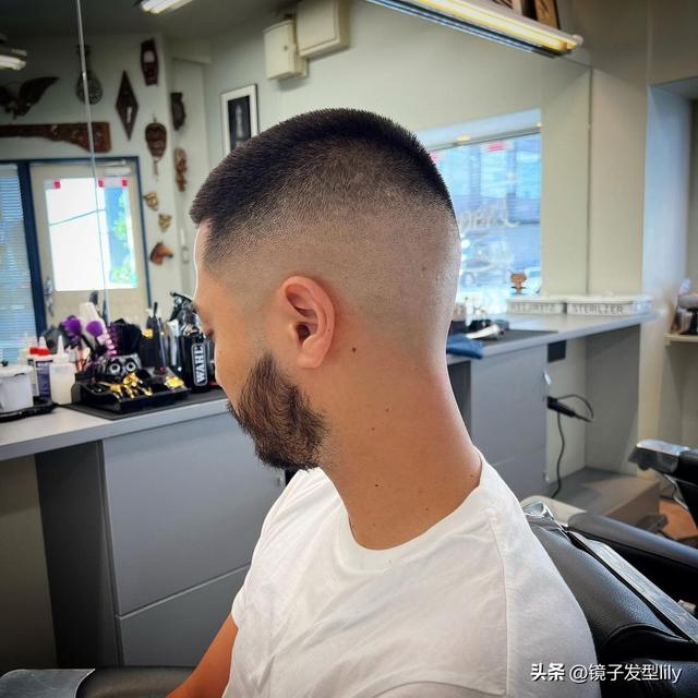 時尚潮男發(fā)型圖片大全（4種又帥又時尚的男士發(fā)型）(2)