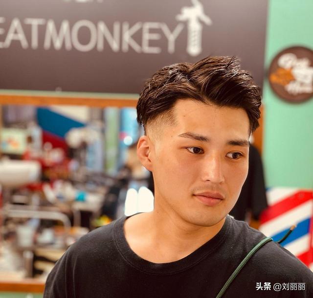 男生發(fā)型名稱大全（今年流行男發(fā)造型）(1)