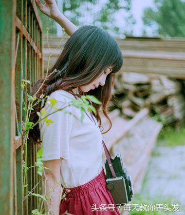 長發(fā)發(fā)型設(shè)計(jì)圖片（12款女生好看的長發(fā)發(fā)型設(shè)計(jì)）(1)
