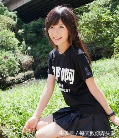 長發(fā)發(fā)型設(shè)計(jì)圖片（12款女生好看的長發(fā)發(fā)型設(shè)計(jì)）(12)