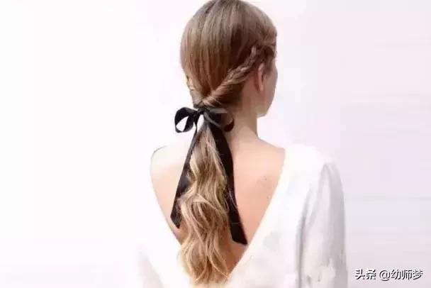 長發(fā)發(fā)型設計與臉型搭配（8款不挑臉型的長發(fā)發(fā)型）(24)
