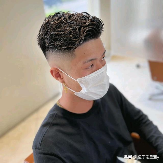 最流行的男士發(fā)型（夏日超火男士發(fā)型17款）(12)