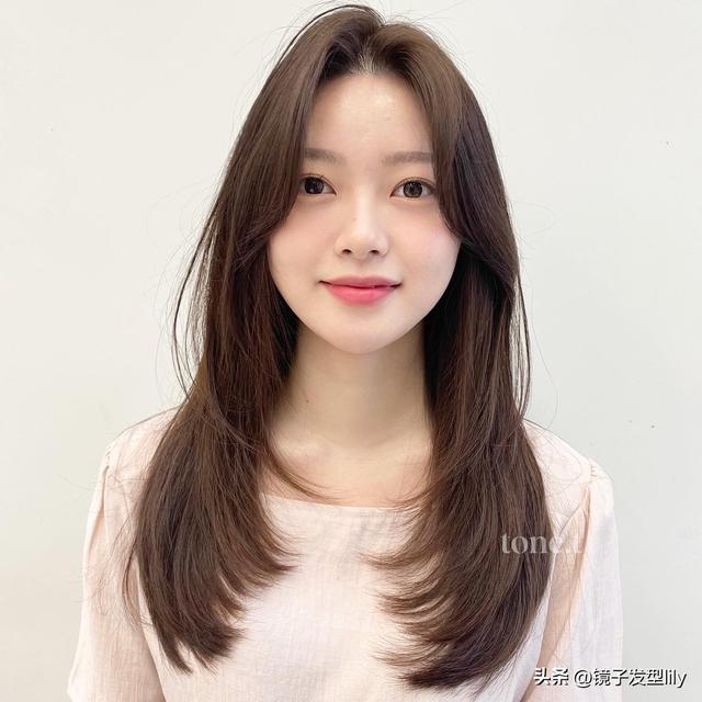 短發(fā)燙什么發(fā)型好看（好發(fā)型推薦這四種不能少）(5)