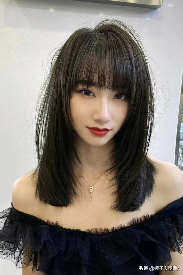 短發(fā)燙什么發(fā)型好看（好發(fā)型推薦這四種不能少）(8)