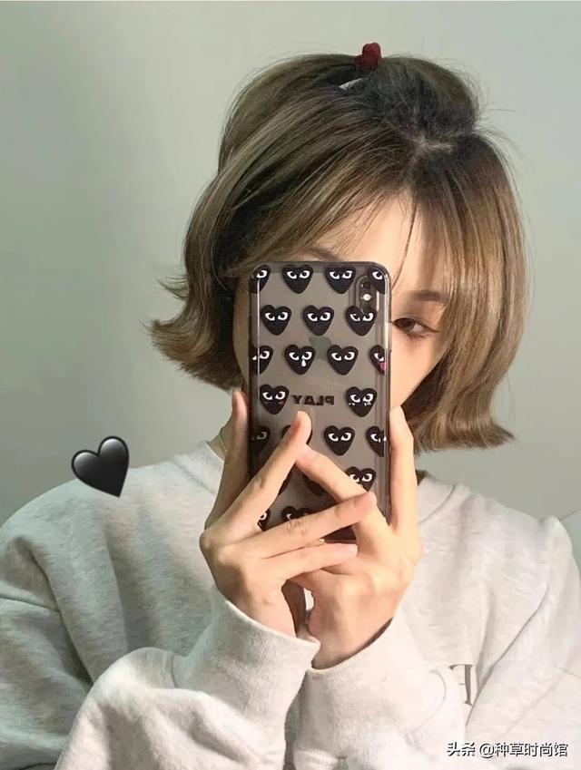 好看的短發(fā)發(fā)型圖片（今年流行的這4款短發(fā)超顯年輕）(31)