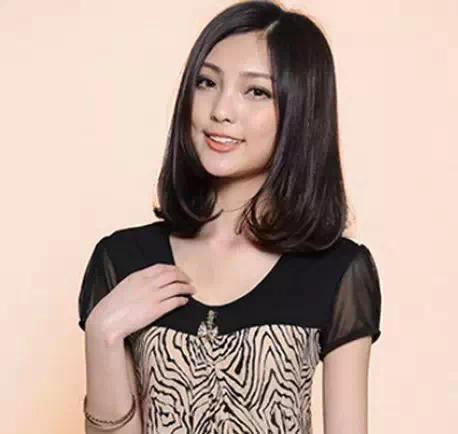 卷發(fā)棒怎么卷梨花頭（20款內(nèi)扣梨花頭發(fā)型）(19)