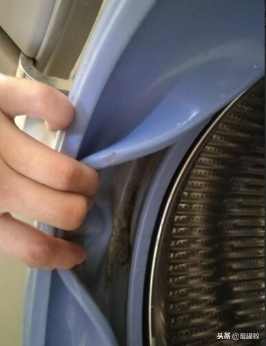 海爾洗衣機怎么清理臟東西（只要一招就可以徹底清潔洗衣機）(4)