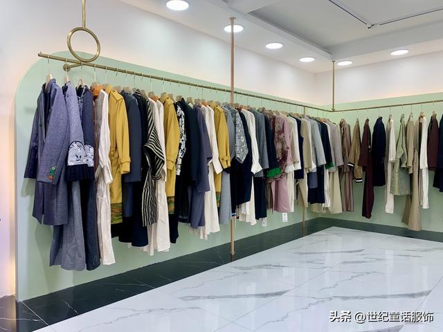外貿(mào)服裝進(jìn)貨渠道（一二線品牌女裝尾貨進(jìn)貨渠道怎么找批發(fā)貨源）(1)