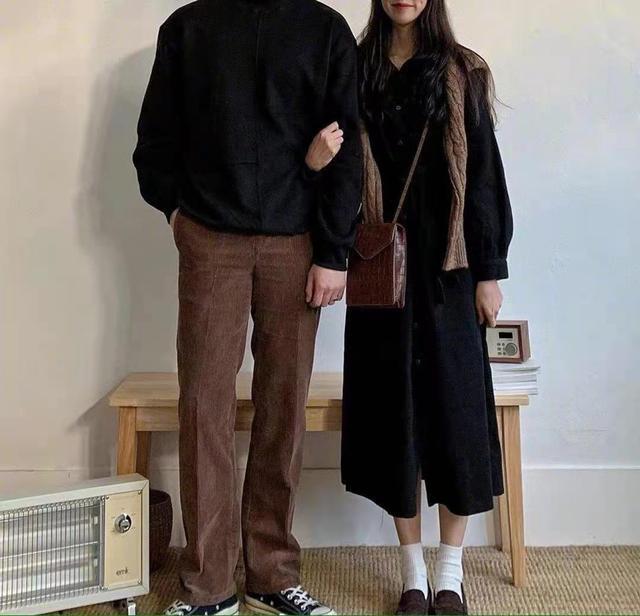 秋冬情侶裝怎么搭配圖片（冬季情侶裝如何穿出簡約感）(5)