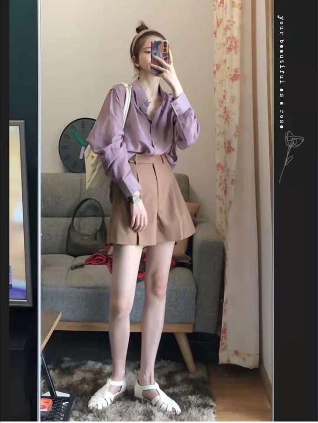 女式短褲各種款式（高腰短褲搭配什么上衣好看）(7)