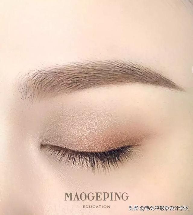 如何修眉毛 初學(xué)者（從修眉到畫眉詳細(xì)的畫眉教程實用）(14)