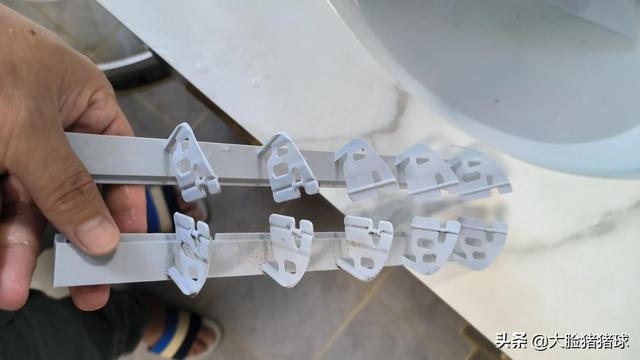如何自己在家清洗空調(diào)（空調(diào)室內(nèi)機清洗的步驟）(4)