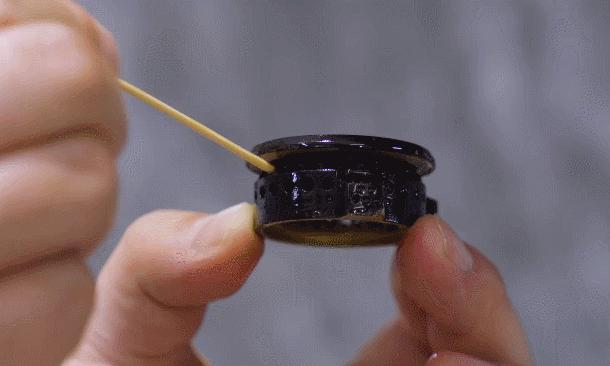 燃氣灶突然熄火是什么問題（燃氣灶打著后就熄火是怎么回事）(6)