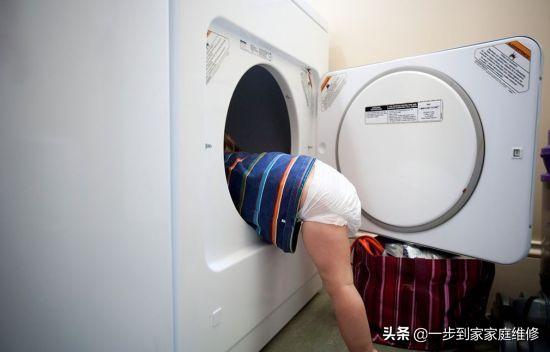 洗衣機(jī)鎖住了怎么解鎖（洗衣機(jī)童鎖正確使用方法）(1)