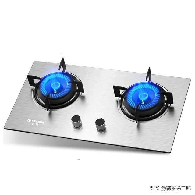 煤氣灶怎么用（燃?xì)庠钍褂貌襟E及注意事項(xiàng)）(2)