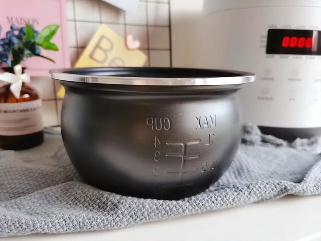 電壓力鍋和高壓鍋的區(qū)別是什么（電壓力鍋和高壓鍋哪個更好）(7)