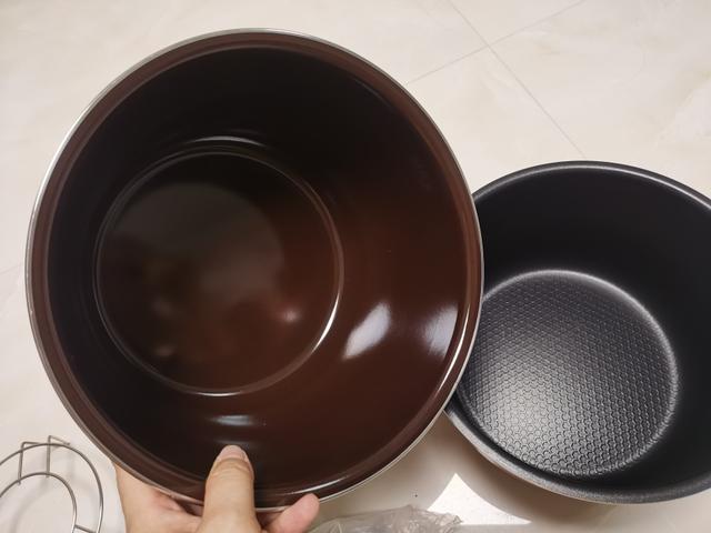 電壓力鍋和高壓鍋的區(qū)別是什么（電壓力鍋和高壓鍋哪個更好）(13)