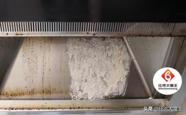 去油煙機(jī)油污最有效小妙招（油煙機(jī)油污怎么快速清除）(7)
