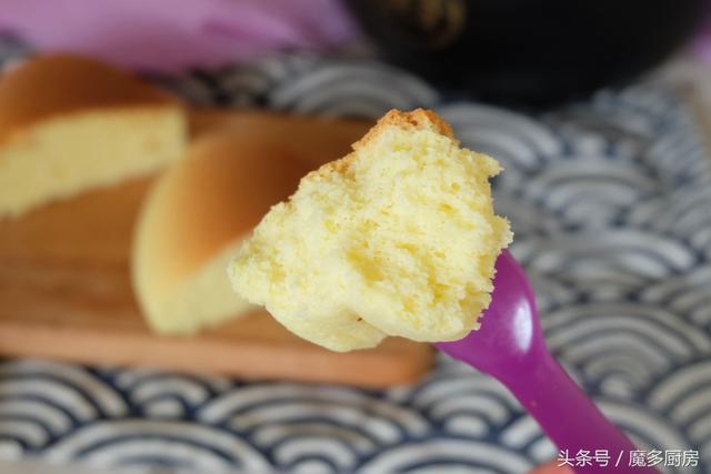 電飯鍋怎樣制作蛋糕（電飯煲里做蛋糕最簡(jiǎn)單的方式）(18)