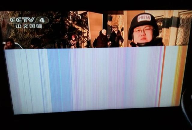 電視雪花屏怎么調(diào)（電視機屏幕出雪花修理教程）(1)