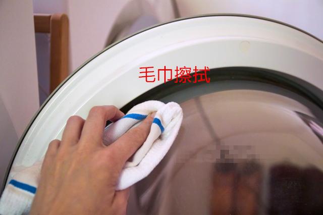 洗衣機(jī)怎么清洗小妙招（洗衣機(jī)清洗方法小竅門）(3)